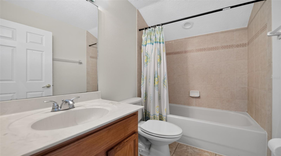 Ocoee, Florida 34761, 6 Bedroom Bedrooms, ,4 Bathroombathrooms,Residential,For Sale,Laurel Blossom,0,Mfrtb8542993