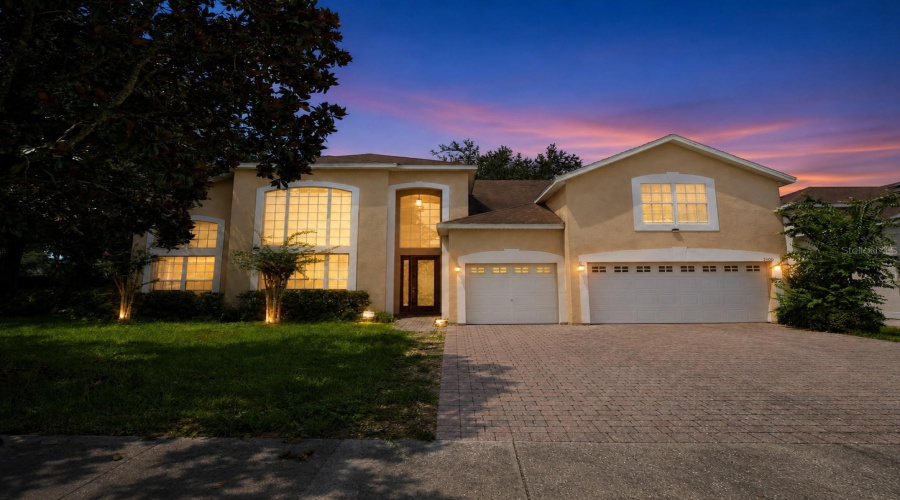 Ocoee, Florida 34761, 6 Bedroom Bedrooms, ,4 Bathroombathrooms,Residential,For Sale,Laurel Blossom,0,Mfrtb8542993