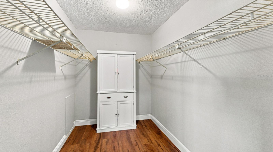 Primary En Suite