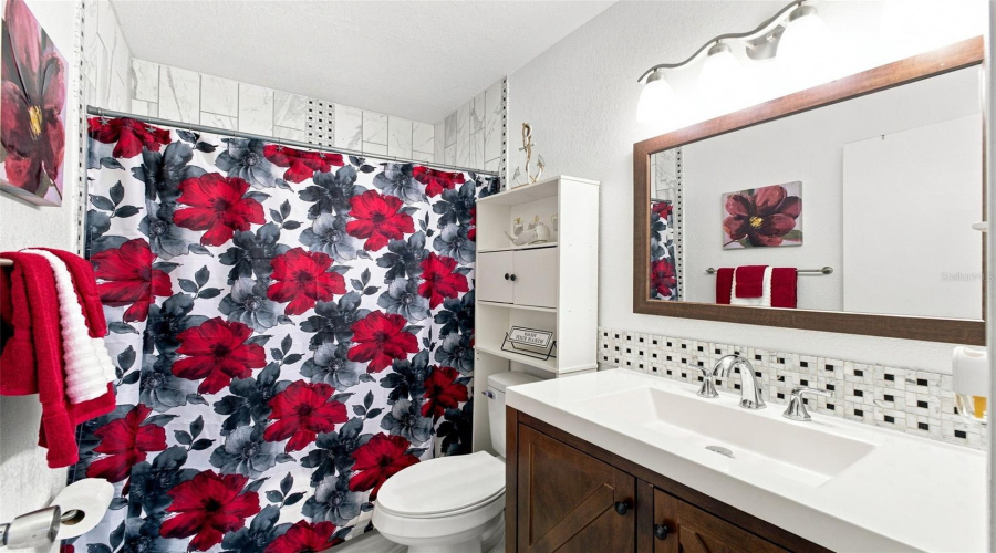 Primary En Suite