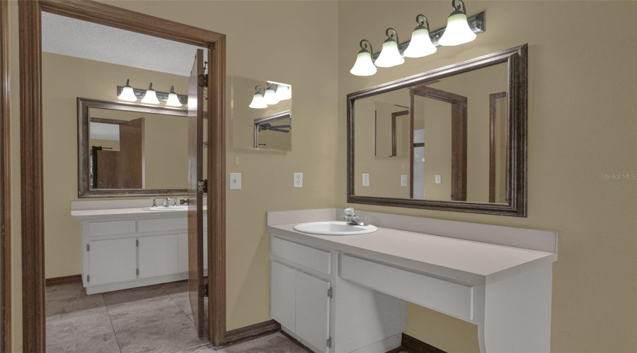 Orlando, Florida 32812, 3 Bedroom Bedrooms, ,2 Bathroombathrooms,Residential,For Sale,Heath,0,Mfrtb8531977