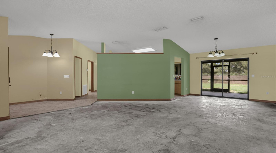 Orlando, Florida 32812, 3 Bedroom Bedrooms, ,2 Bathroombathrooms,Residential,For Sale,Heath,0,Mfrtb8531977