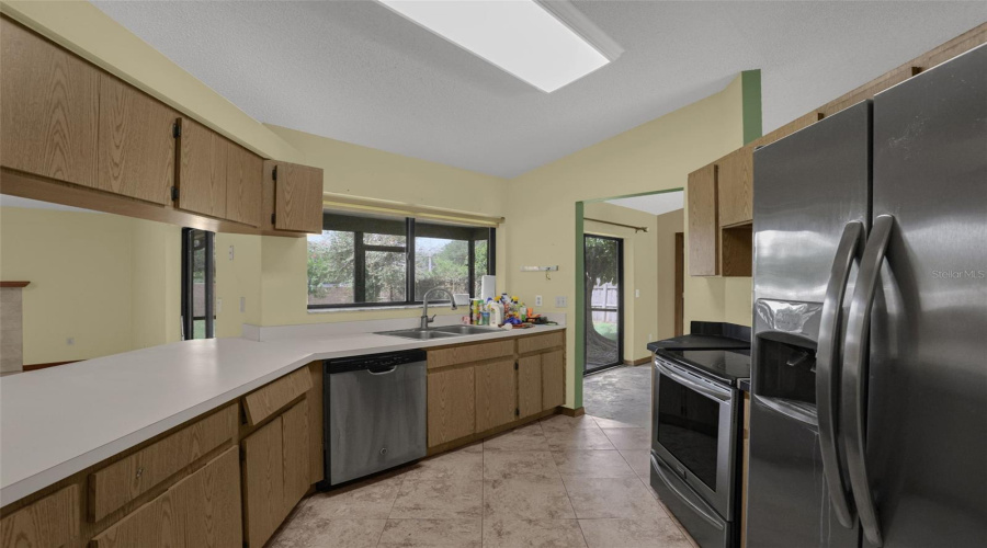 Orlando, Florida 32812, 3 Bedroom Bedrooms, ,2 Bathroombathrooms,Residential,For Sale,Heath,0,Mfrtb8531977