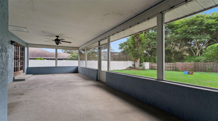 Screened-In Patio