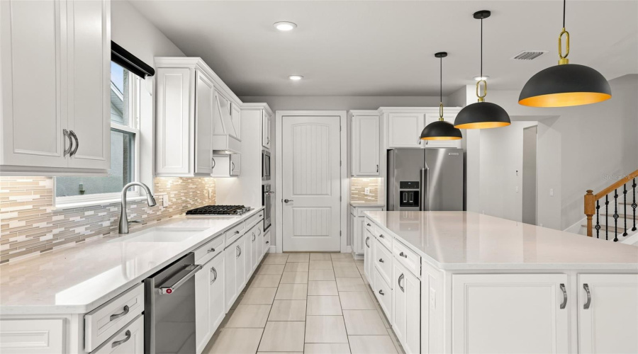 Winter Garden, Florida 34787, 3 Bedroom Bedrooms, ,3 Bathroombathrooms,Residential,For Sale,Sunny Retreat,0,Mfro6436813