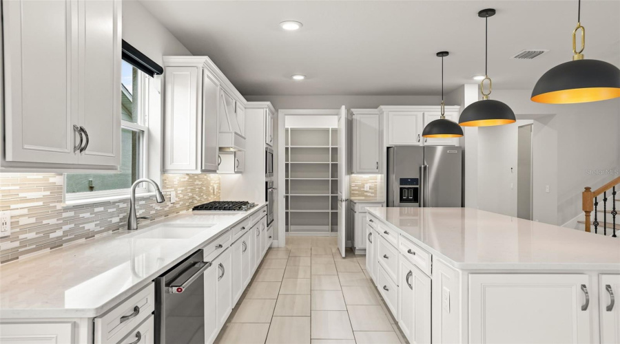 Winter Garden, Florida 34787, 3 Bedroom Bedrooms, ,3 Bathroombathrooms,Residential,For Sale,Sunny Retreat,0,Mfro6436813