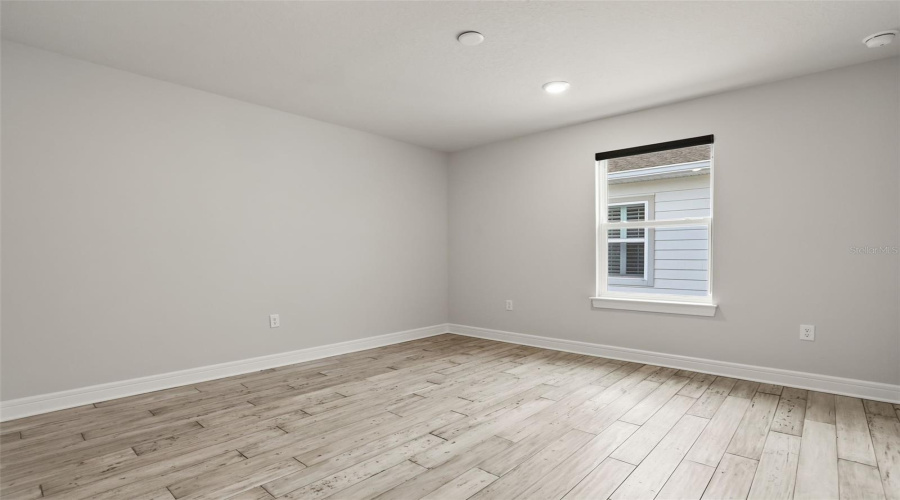 Winter Garden, Florida 34787, 3 Bedroom Bedrooms, ,3 Bathroombathrooms,Residential,For Sale,Sunny Retreat,0,Mfro6436813