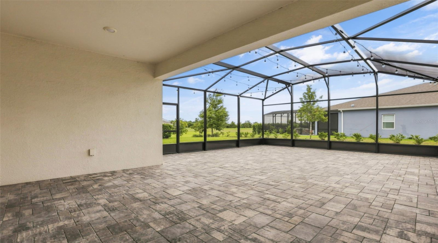 Winter Garden, Florida 34787, 3 Bedroom Bedrooms, ,3 Bathroombathrooms,Residential,For Sale,Sunny Retreat,0,Mfro6436813