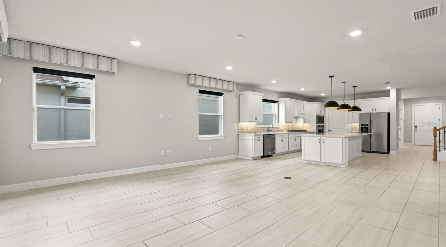Winter Garden, Florida 34787, 3 Bedroom Bedrooms, ,3 Bathroombathrooms,Residential,For Sale,Sunny Retreat,0,Mfro6436813