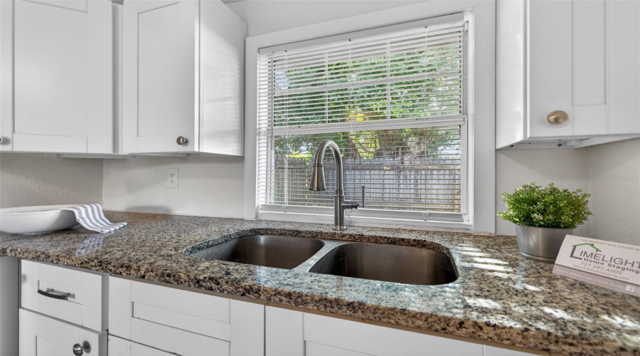 St Petersburg, Florida 33713, 2 Bedroom Bedrooms, ,1 Bathroombathrooms,Residential,For Sale,28Th,0,Mfrtb8488912