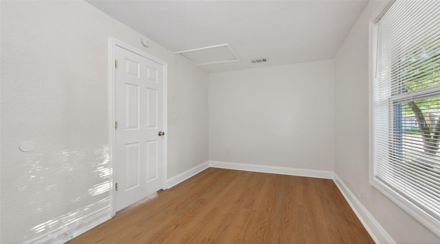 St Petersburg, Florida 33713, 2 Bedroom Bedrooms, ,1 Bathroombathrooms,Residential,For Sale,28Th,0,Mfrtb8488912