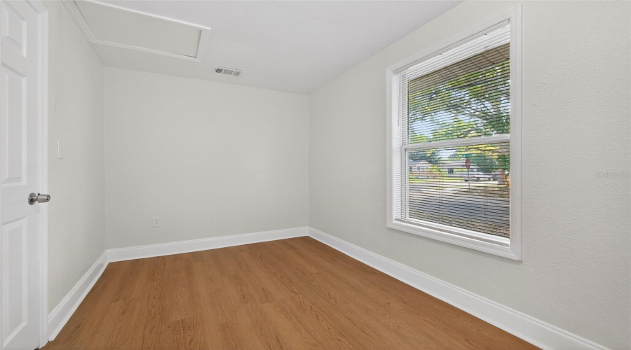 St Petersburg, Florida 33713, 2 Bedroom Bedrooms, ,1 Bathroombathrooms,Residential,For Sale,28Th,0,Mfrtb8488912