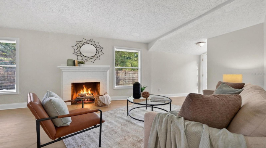 St Petersburg, Florida 33713, 2 Bedroom Bedrooms, ,1 Bathroombathrooms,Residential,For Sale,28Th,0,Mfrtb8488912