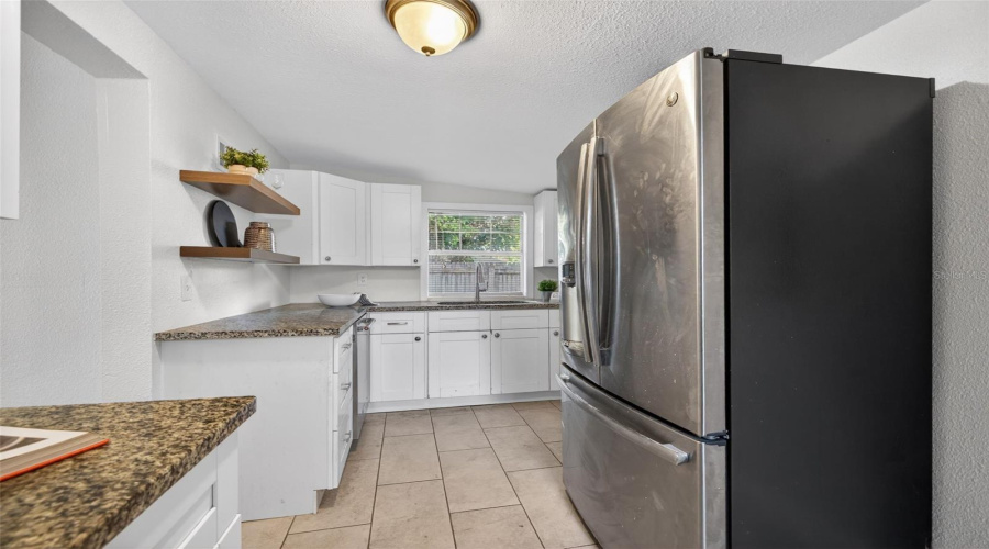 St Petersburg, Florida 33713, 2 Bedroom Bedrooms, ,1 Bathroombathrooms,Residential,For Sale,28Th,0,Mfrtb8488912