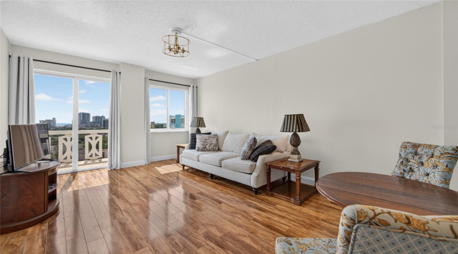 Daytona Beach, Florida 32118, 1 Bedroom Bedrooms, ,1 Bathroombathrooms,Residential,For Sale,Halifax,0,Mfrv4950822
