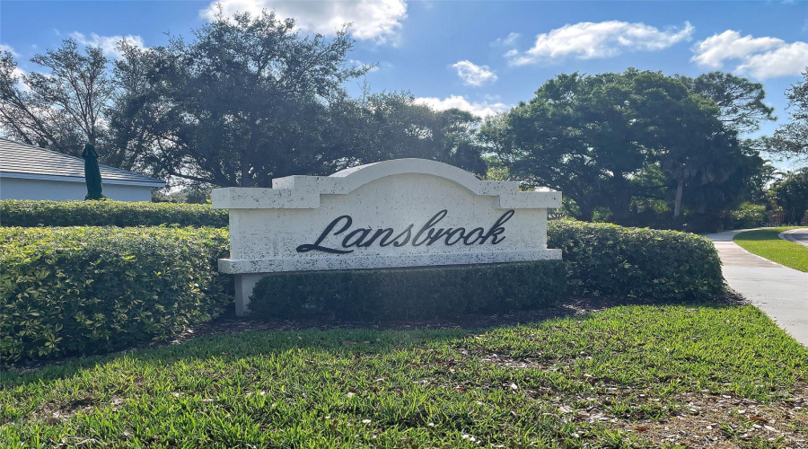 Venice, Florida 34292, 3 Bedroom Bedrooms, ,2 Bathroombathrooms,Residential,For Sale,Lansbrook,0,Mfra4703047