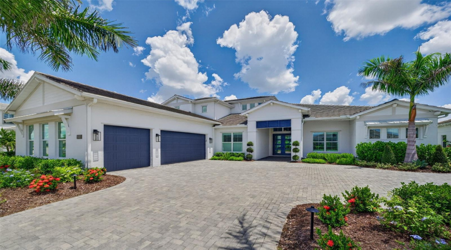 Lakewood Ranch, Florida 34202, 4 Bedroom Bedrooms, ,5 Bathroombathrooms,Residential,For Sale,Nevis,0,Mfra4702239