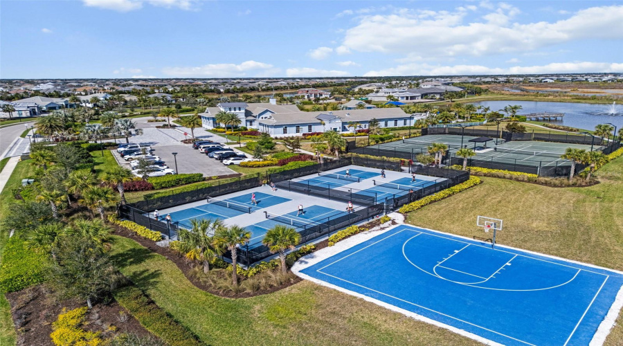 Lakewood Ranch, Florida 34202, 4 Bedroom Bedrooms, ,5 Bathroombathrooms,Residential,For Sale,Nevis,0,Mfra4702239