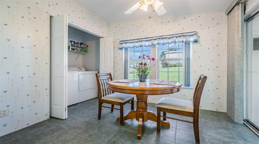 Eat In Breakfast Nook