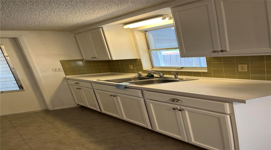 New Port Richey, Florida 34652, 2 Bedroom Bedrooms, ,1 Bathroombathrooms,Residential,For Sale,Pensdale,0,Mfro6432729