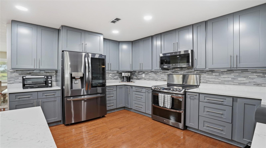 Palm Harbor, Florida 34683, 5 Bedroom Bedrooms, ,3 Bathroombathrooms,Residential,For Sale,Fleeman,0,Mfrtb8486854