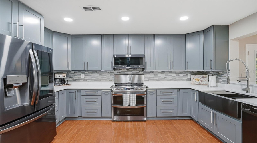 Palm Harbor, Florida 34683, 5 Bedroom Bedrooms, ,3 Bathroombathrooms,Residential,For Sale,Fleeman,0,Mfrtb8486854