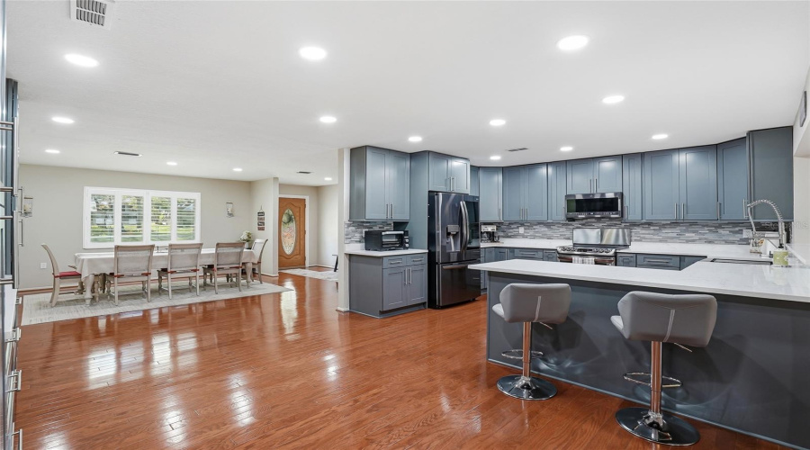 Palm Harbor, Florida 34683, 5 Bedroom Bedrooms, ,3 Bathroombathrooms,Residential,For Sale,Fleeman,0,Mfrtb8486854