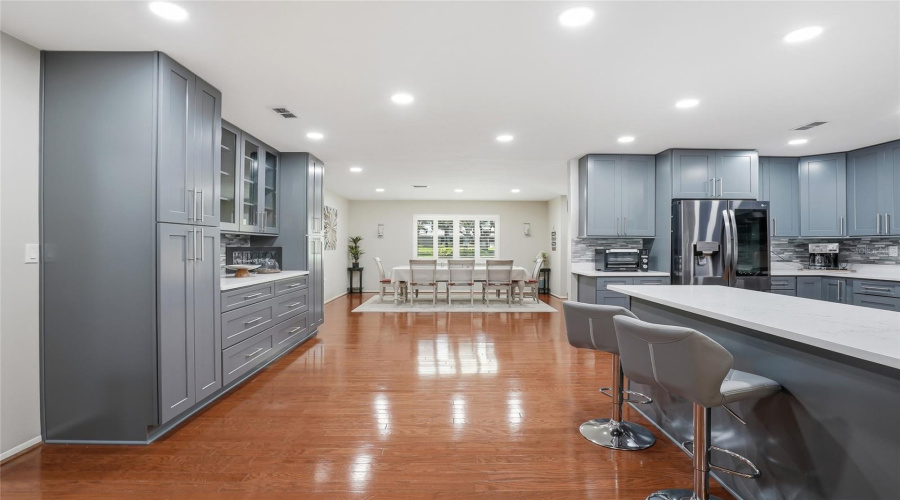 Palm Harbor, Florida 34683, 5 Bedroom Bedrooms, ,3 Bathroombathrooms,Residential,For Sale,Fleeman,0,Mfrtb8486854