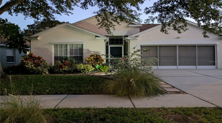 Riverview, Florida 33578, 3 Bedroom Bedrooms, ,2 Bathroombathrooms,Residential,For Sale,Walker Vista,0,Mfrg5116575