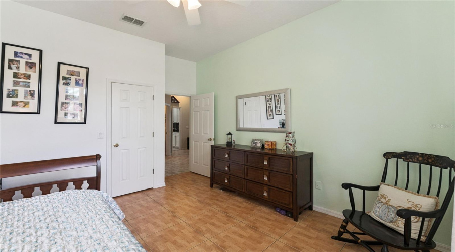 Orlando, Florida 32836, 3 Bedroom Bedrooms, ,2 Bathroombathrooms,Residential,For Sale,Glitter,0,Mfro6349638