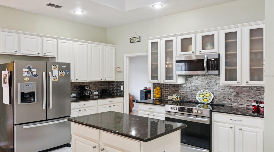 Orlando, Florida 32836, 3 Bedroom Bedrooms, ,2 Bathroombathrooms,Residential,For Sale,Glitter,0,Mfro6349638