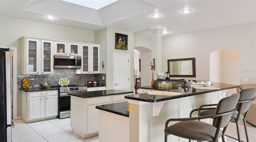 Orlando, Florida 32836, 3 Bedroom Bedrooms, ,2 Bathroombathrooms,Residential,For Sale,Glitter,0,Mfro6349638