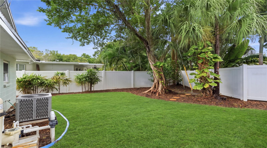 St Petersburg, Florida 33703, 3 Bedroom Bedrooms, ,2 Bathroombathrooms,Residential,For Sale,15Th,0,Mfrtb8541173