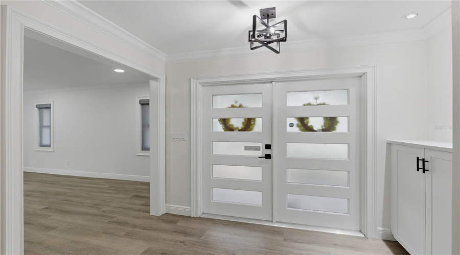St Petersburg, Florida 33703, 3 Bedroom Bedrooms, ,2 Bathroombathrooms,Residential,For Sale,15Th,0,Mfrtb8541173