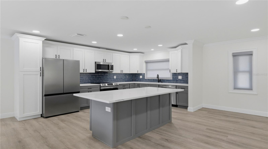 St Petersburg, Florida 33703, 3 Bedroom Bedrooms, ,2 Bathroombathrooms,Residential,For Sale,15Th,0,Mfrtb8541173