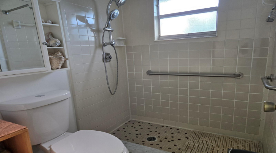 Altamonte Springs, Florida 32714, 4 Bedroom Bedrooms, ,2 Bathroombathrooms,Residential,For Sale,Rill,0,Mfro6435680