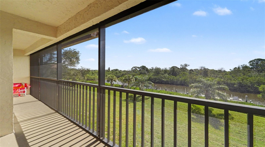 Tarpon Springs, Florida 34689, 2 Bedroom Bedrooms, ,2 Bathroombathrooms,Residential,For Sale,Seascape,0,Mfrtb8541932