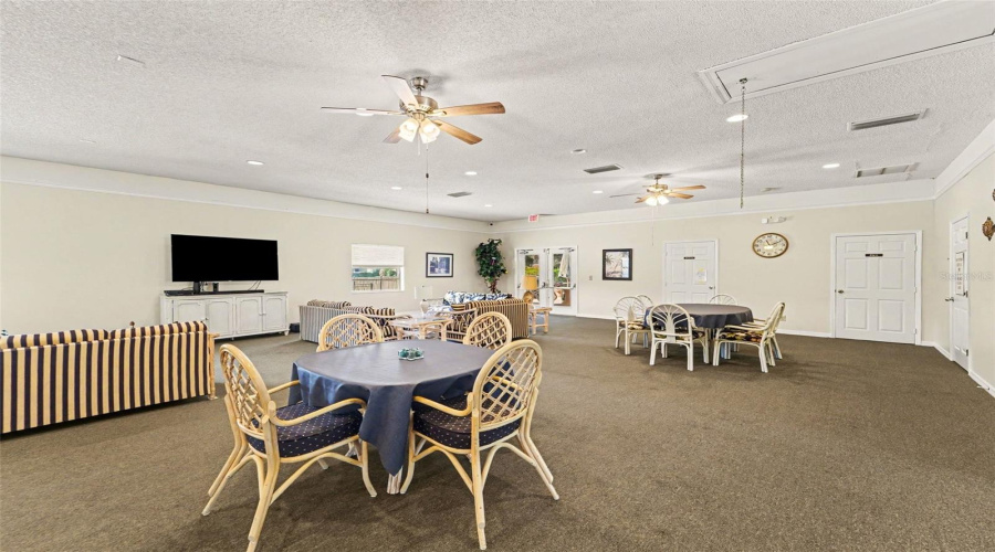 Tarpon Springs, Florida 34689, 2 Bedroom Bedrooms, ,2 Bathroombathrooms,Residential,For Sale,Seascape,0,Mfrtb8541932