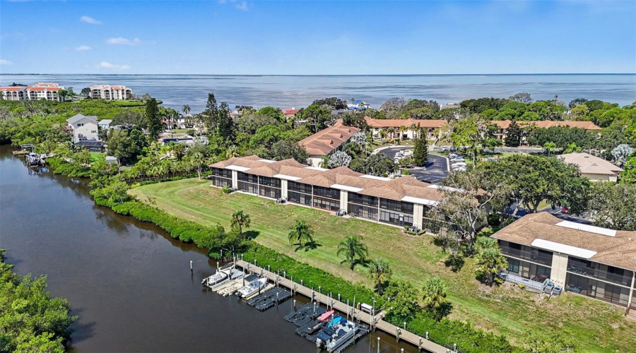Tarpon Springs, Florida 34689, 2 Bedroom Bedrooms, ,2 Bathroombathrooms,Residential,For Sale,Seascape,0,Mfrtb8541932