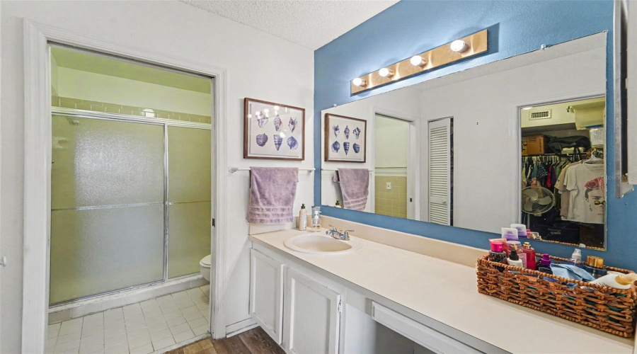 Tarpon Springs, Florida 34689, 2 Bedroom Bedrooms, ,2 Bathroombathrooms,Residential,For Sale,Seascape,0,Mfrtb8541932