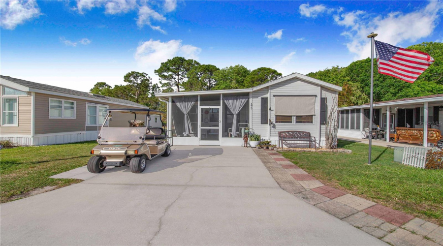 Frostproof, Florida 33843, 2 Bedroom Bedrooms, ,2 Bathroombathrooms,Residential,For Sale,Pine,0,Mfrl4964615