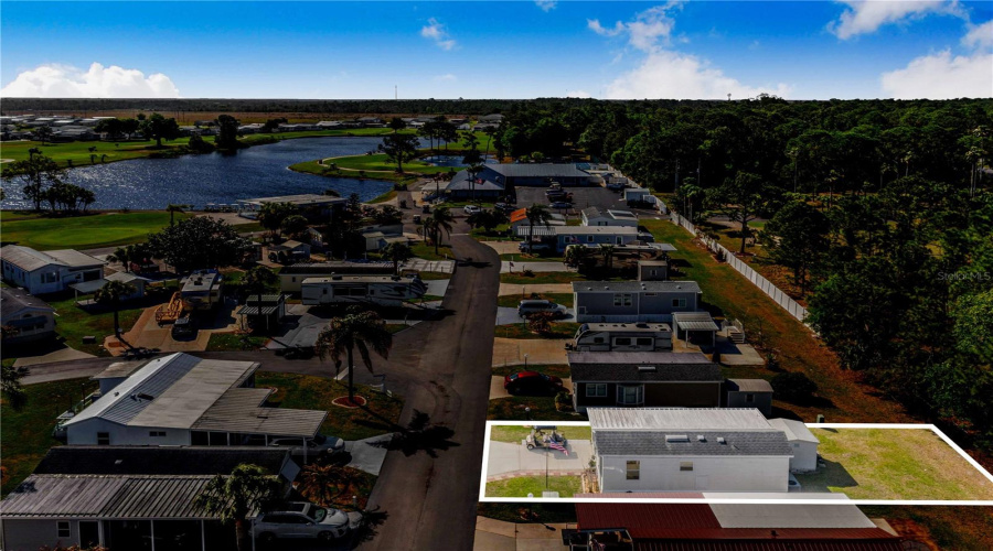 Frostproof, Florida 33843, 2 Bedroom Bedrooms, ,2 Bathroombathrooms,Residential,For Sale,Pine,0,Mfrl4964615