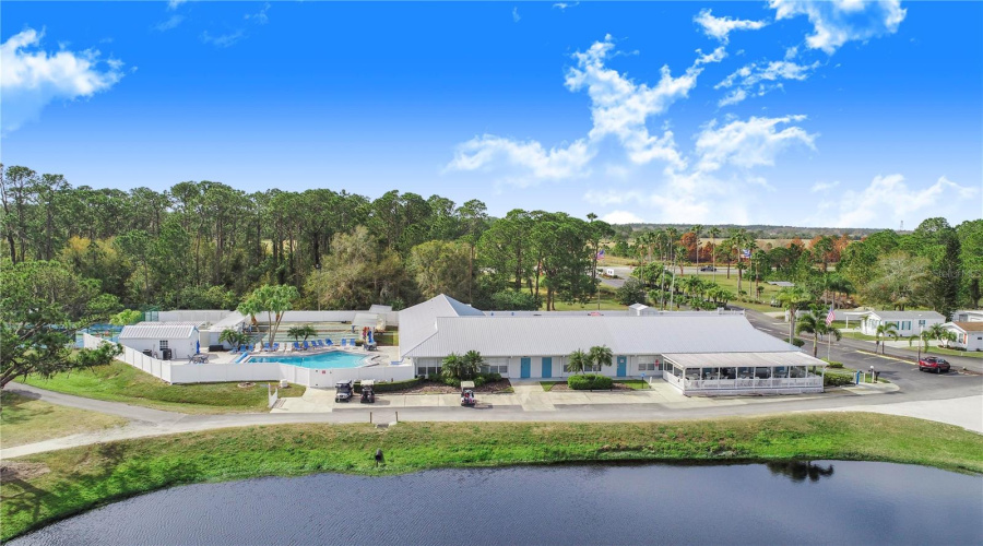 Frostproof, Florida 33843, 2 Bedroom Bedrooms, ,2 Bathroombathrooms,Residential,For Sale,Pine,0,Mfrl4964615