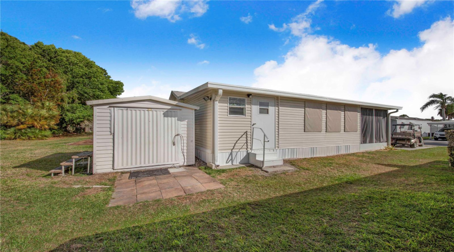 Frostproof, Florida 33843, 2 Bedroom Bedrooms, ,2 Bathroombathrooms,Residential,For Sale,Pine,0,Mfrl4964615