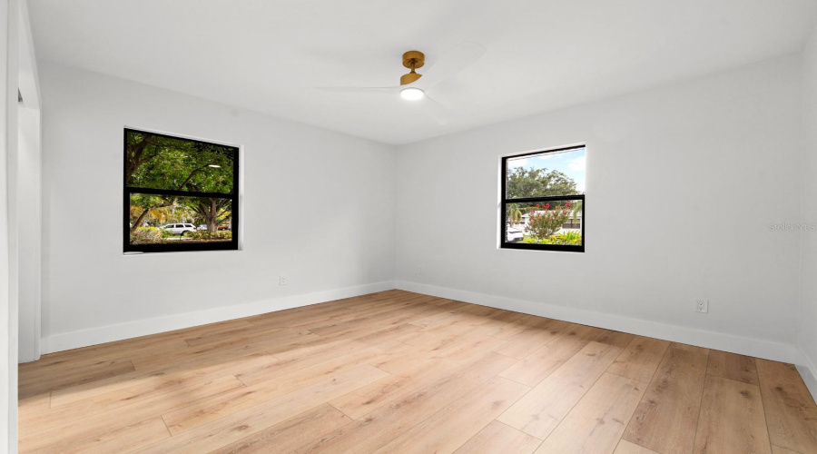 Tampa, Florida 33609, 3 Bedroom Bedrooms, ,2 Bathroombathrooms,Residential,For Sale,Woodlynne,0,Mfrtb8529756