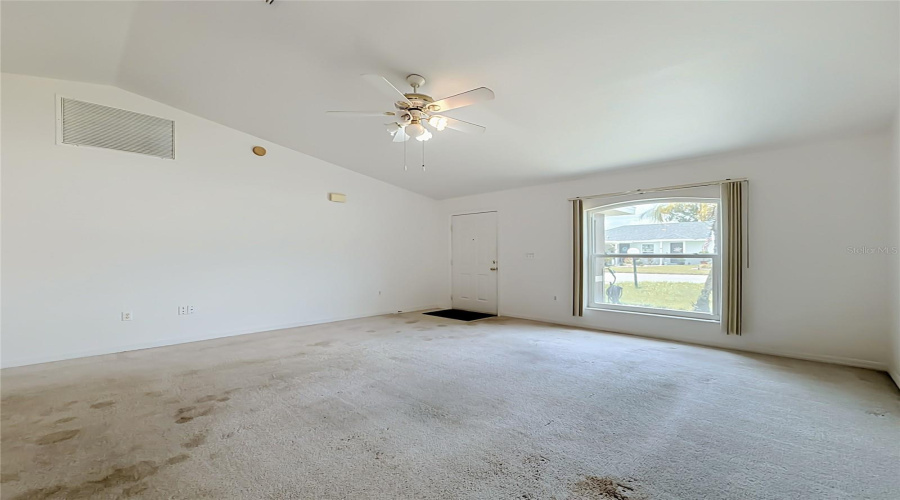 Lake Wales, Florida 33898, 2 Bedroom Bedrooms, ,2 Bathroombathrooms,Residential,For Sale,Nandina,0,Mfrs5156393