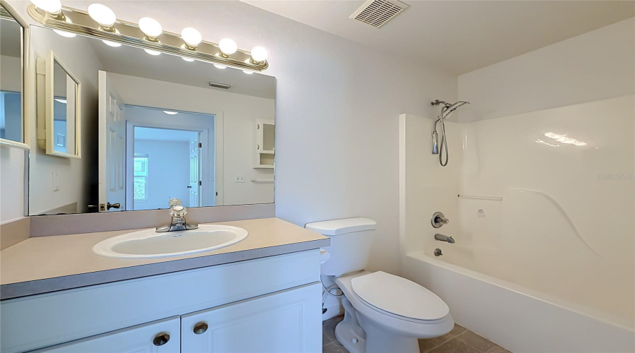 Lake Wales, Florida 33898, 2 Bedroom Bedrooms, ,2 Bathroombathrooms,Residential,For Sale,Nandina,0,Mfrs5156393