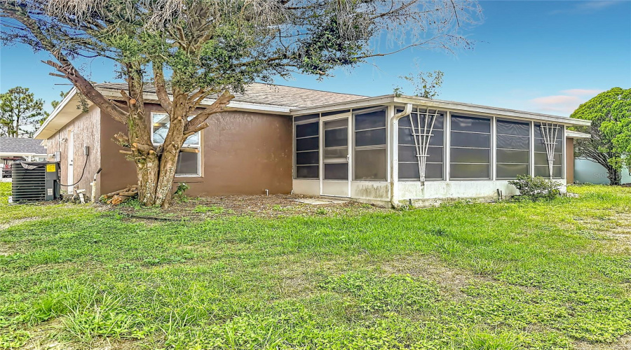 Lake Wales, Florida 33898, 2 Bedroom Bedrooms, ,2 Bathroombathrooms,Residential,For Sale,Nandina,0,Mfrs5156393