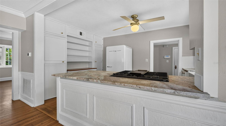 St Petersburg, Florida 33704, 2 Bedroom Bedrooms, ,2 Bathroombathrooms,Residential,For Sale,14Th,0,Mfrtb8534005