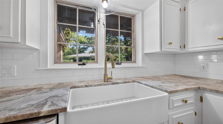 St Petersburg, Florida 33704, 2 Bedroom Bedrooms, ,2 Bathroombathrooms,Residential,For Sale,14Th,0,Mfrtb8534005